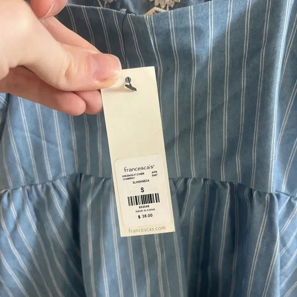 Harper Heritage Francesca’s Blue White Embroidered Baby Doll Tank Size Small NWT - Picture 4 of 5